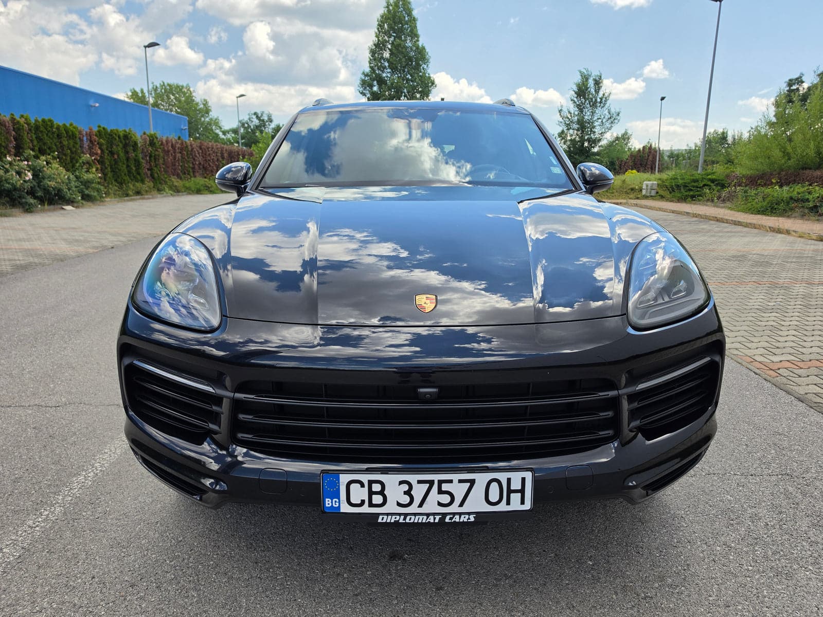 Porsche Cayenne Premium от наличността на Diplomat Cars