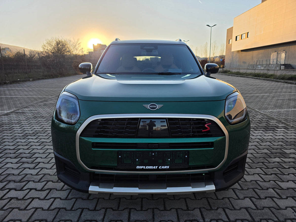 MINI Countryman S ALL4 от наличността на Diplomat Cars