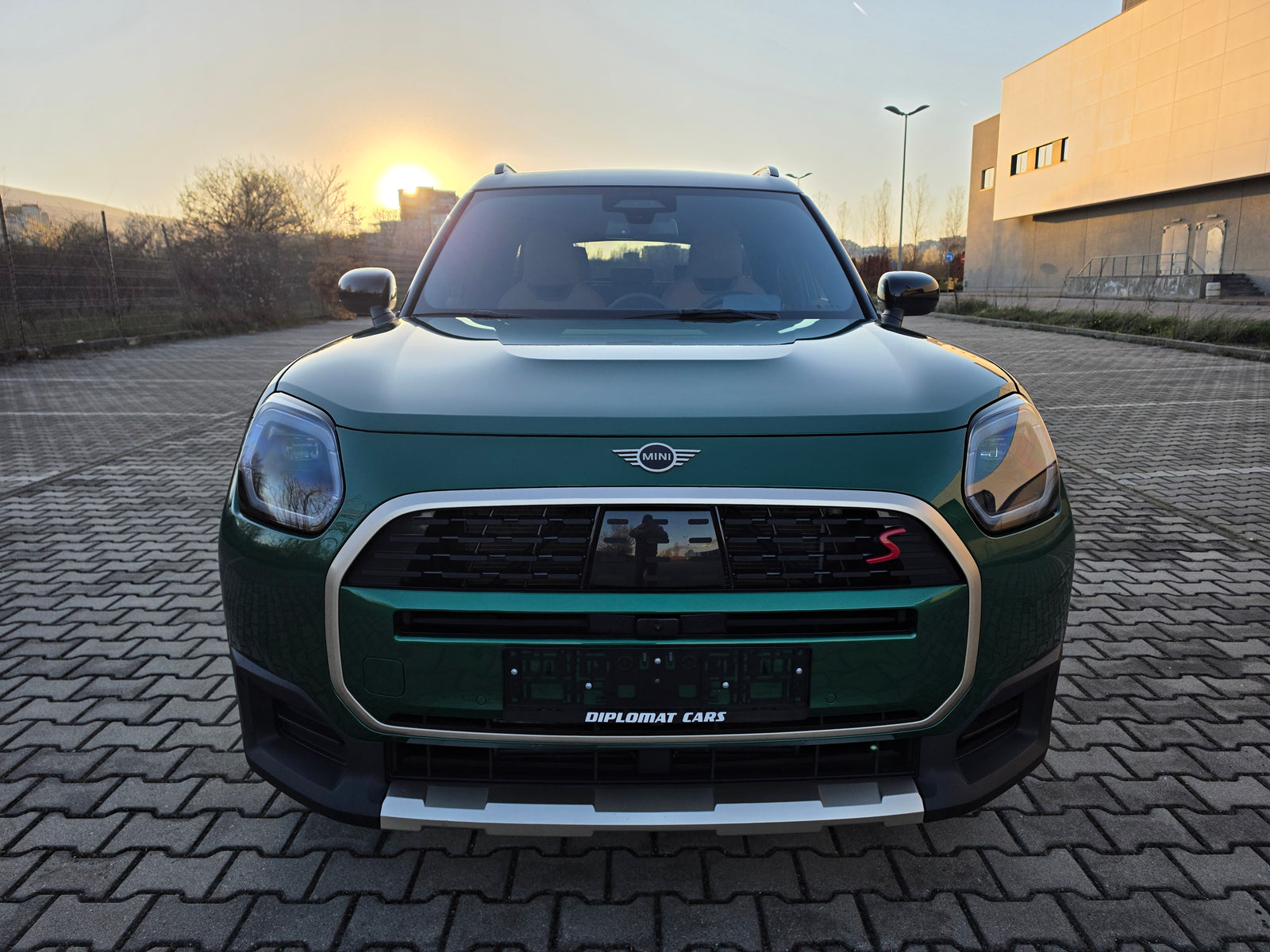 MINI Countryman S ALL4 от наличността на Diplomat Cars