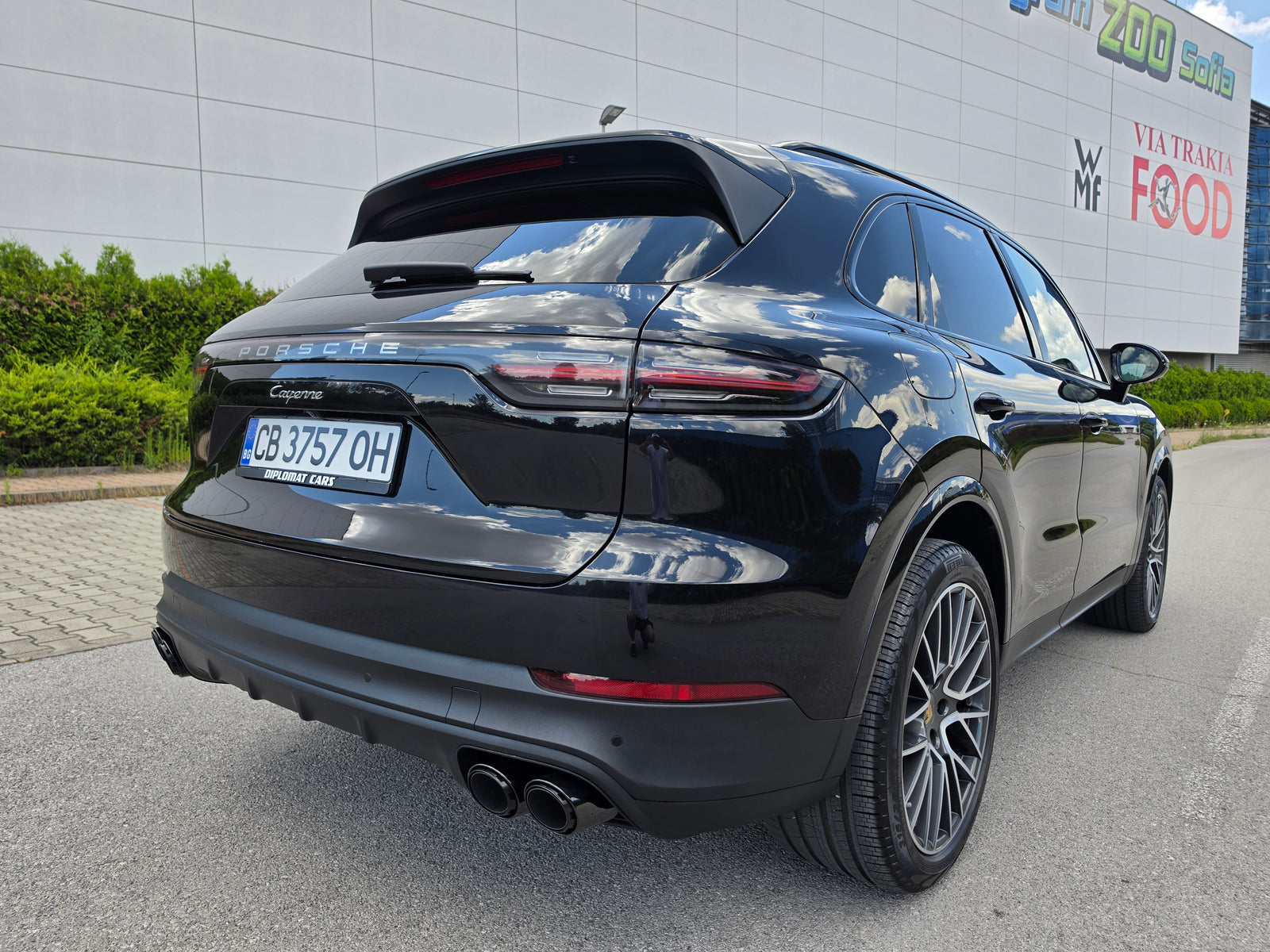 Porsche Cayenne Premium / Head-Up / Matrix / Sport Chrono / 360 / Pano / Bose — снимка 4