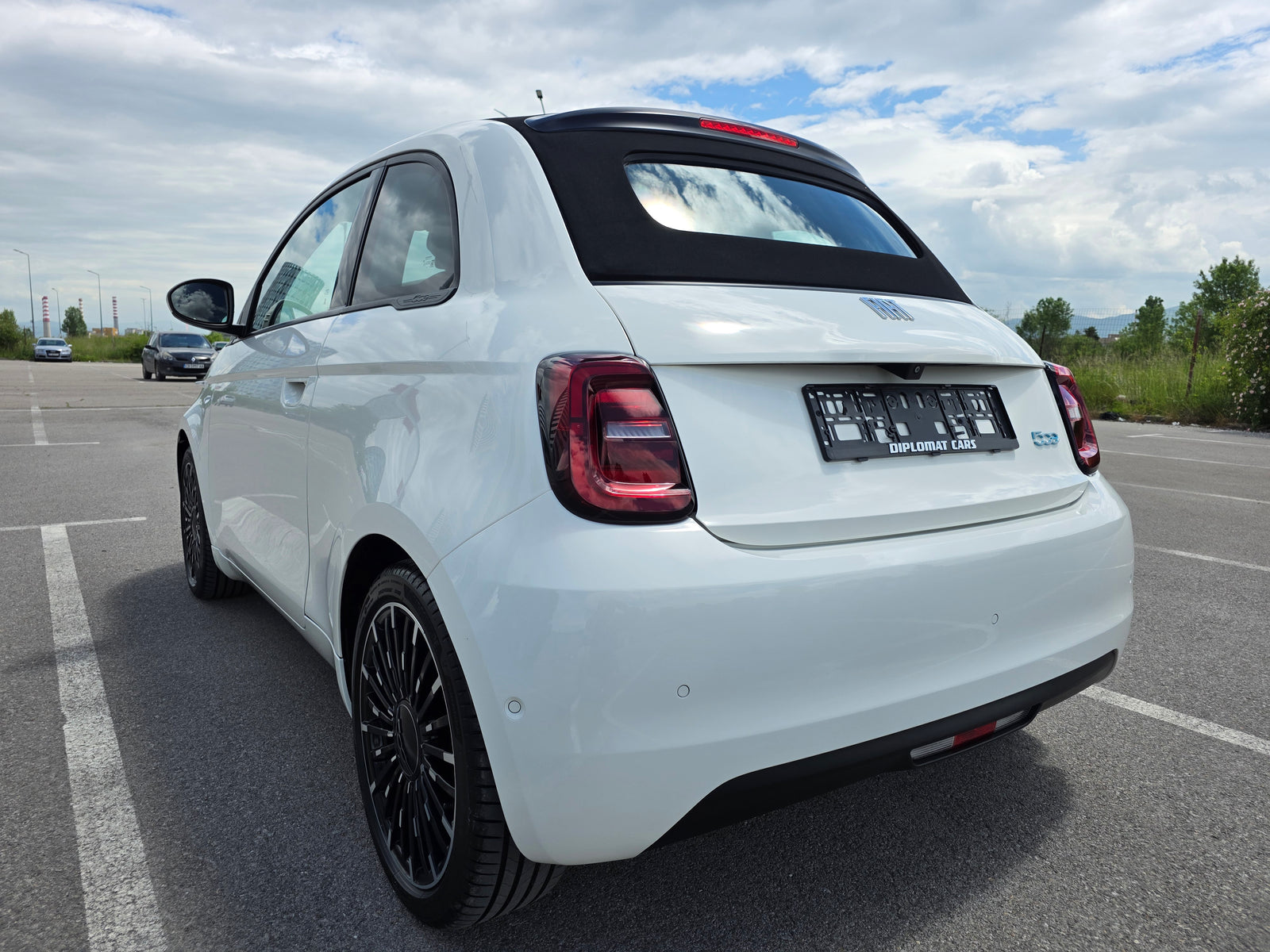 Fiat 500E Icon Cabrio 42 kWh — снимка 9
