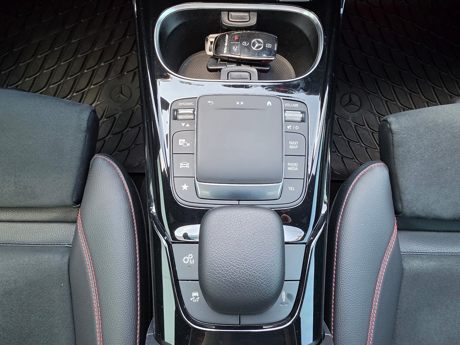 Mercedes-Benz A 35 AMG 4MATIC 360 Panorama — снимка 23