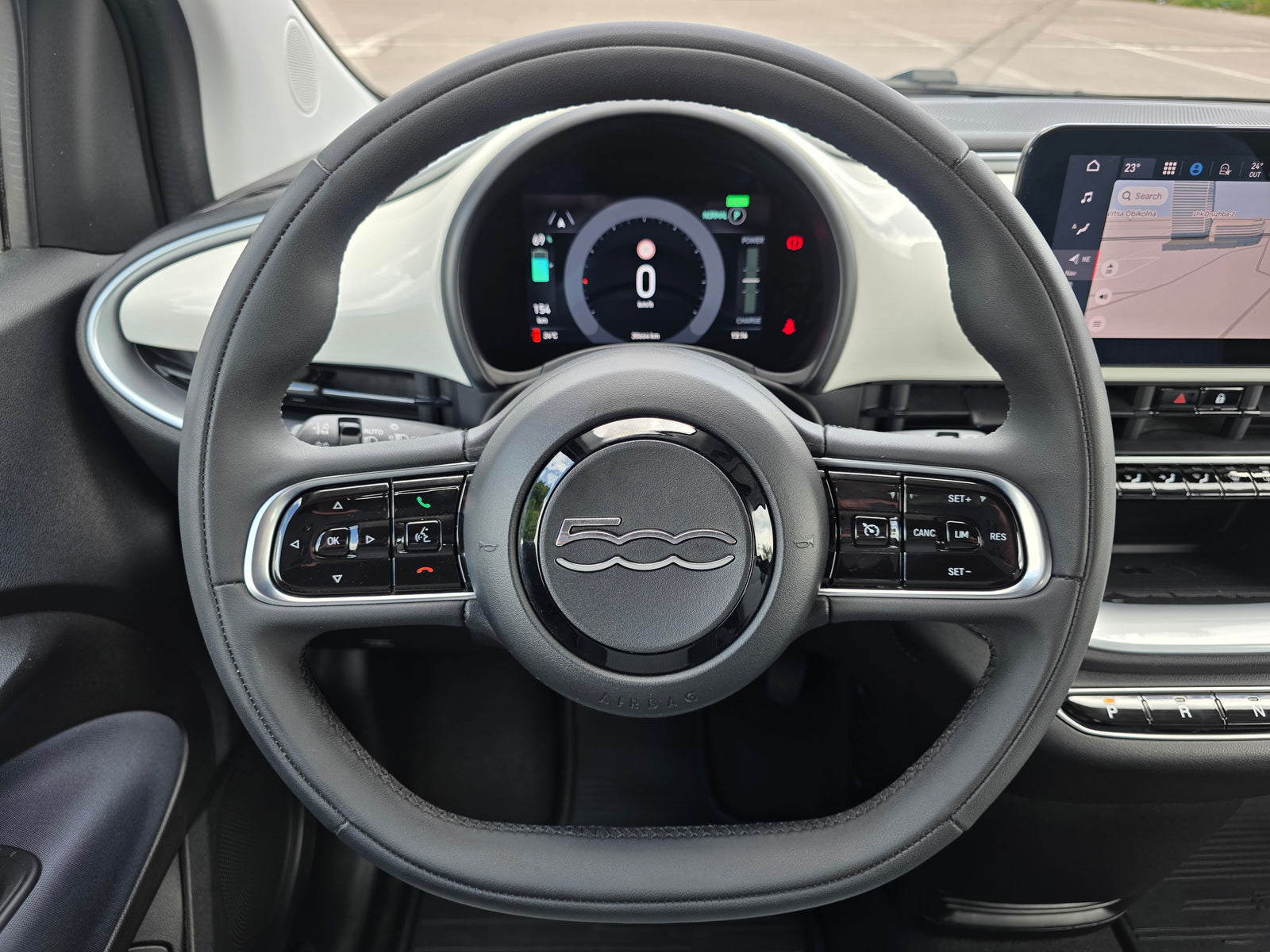 Fiat 500E Icon Cabrio 42 kWh — снимка 26