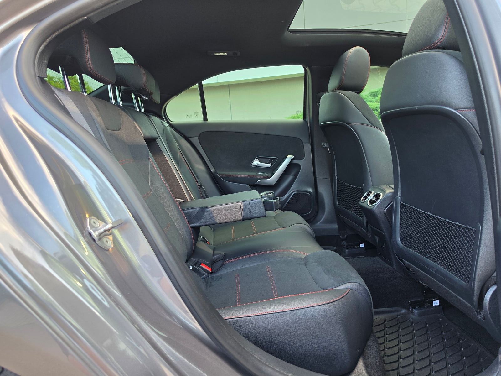 Mercedes-Benz A 35 AMG 4MATIC 360 Panorama — снимка 33