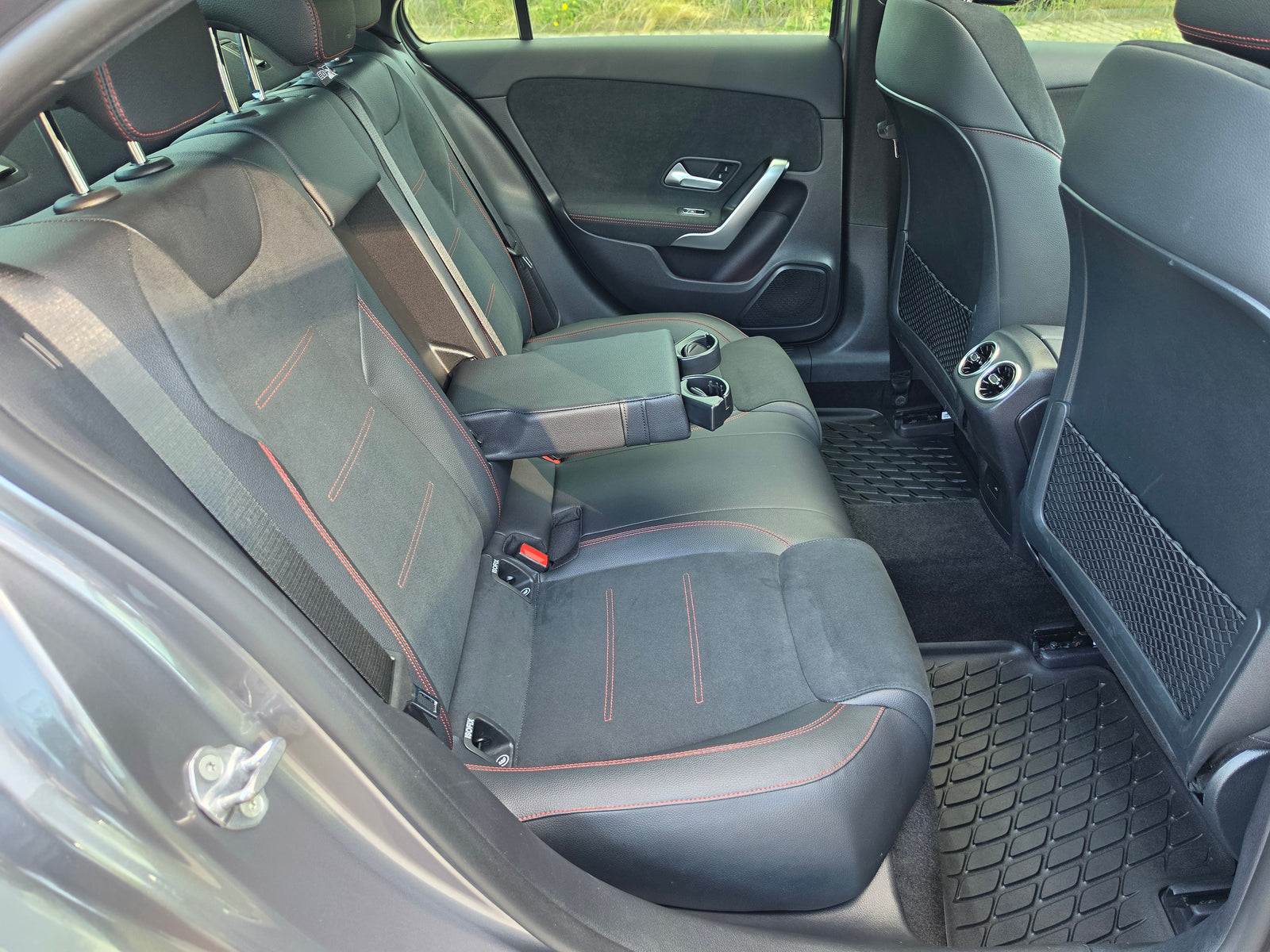 Mercedes-Benz A 35 AMG 4MATIC 360 Panorama — снимка 34