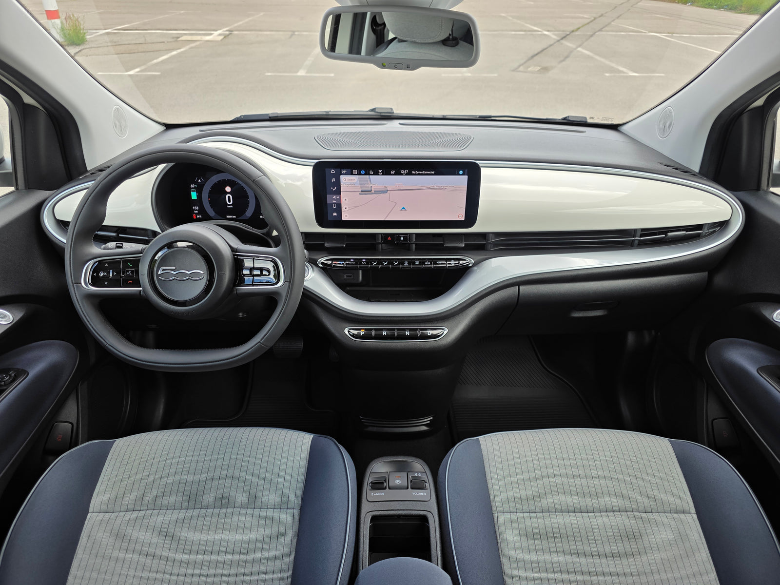 Fiat 500E Icon Cabrio 42 kWh — снимка 37
