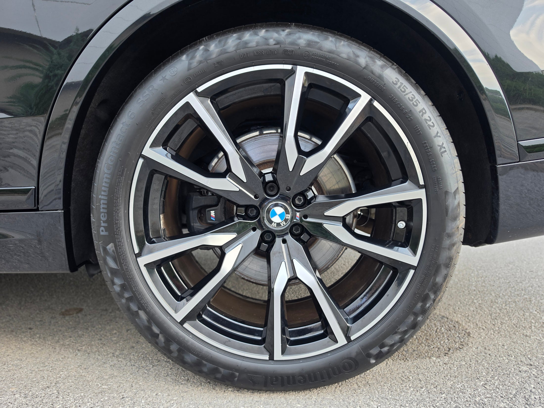 BMW X7 40i xDrive /TV/360/H&K/ SKY LOUNGE/ SOFT CLOSE/6+1 — снимка 54