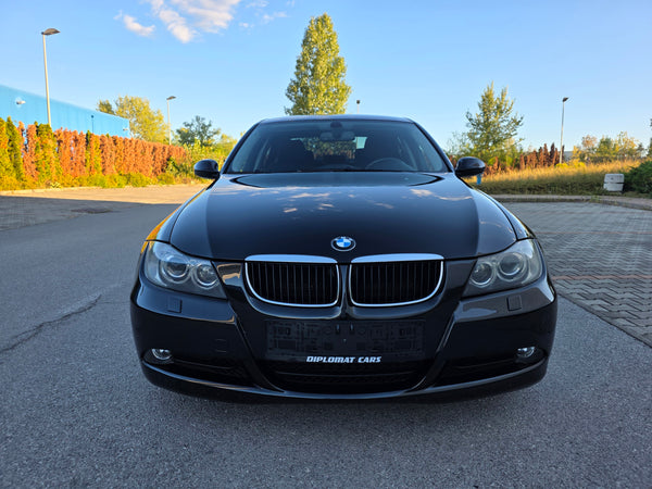 BMW 320 / Keyless Go/ Navi /Automatic