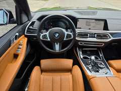 BMW X7 40i xDrive /TV/360/H&K/ SKY LOUNGE/ SOFT CLOSE/6+1 — снимка 27