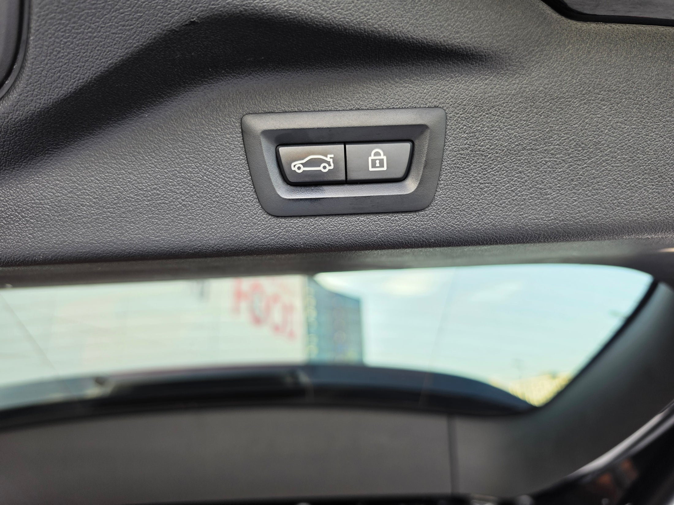 BMW X7 40i xDrive /TV/360/H&K/ SKY LOUNGE/ SOFT CLOSE/6+1 — снимка 13