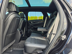 Porsche Cayenne Premium / Head-Up / Matrix / Sport Chrono / 360 / Pano / Bose — снимка 37